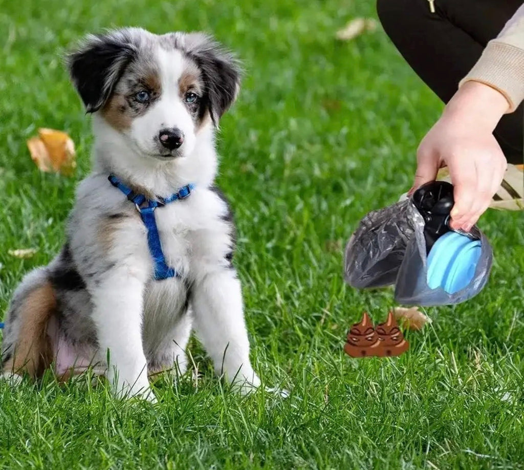 Fourpaws Foldable Pet Pooper Scooper